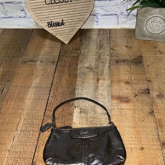 Coach Metallic Leather Pleated Medium Wristlet Clutch Silver/Pewter - Picture 12 of 14